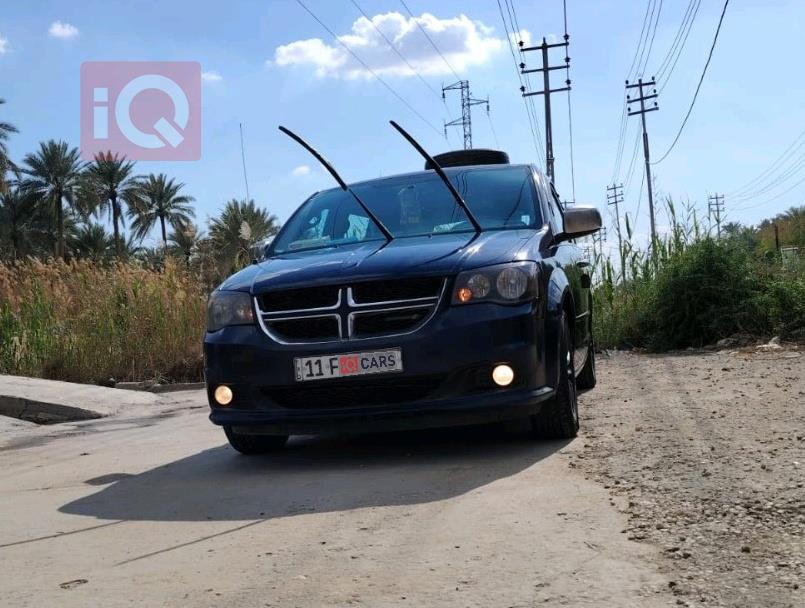 دودج جراند كارافان